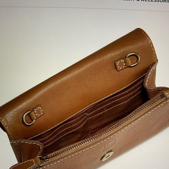 NWT Frye Olivia Wallet Leather Crossbody - Picture 7 of 7